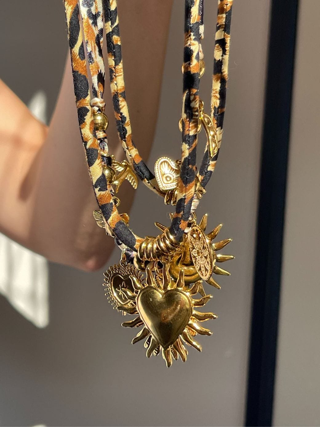 Colar Charms Zuri Ouro 18k