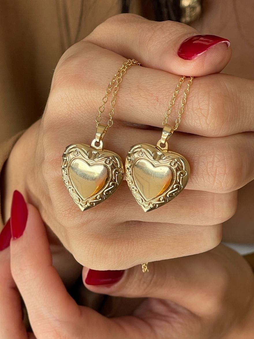 Relicário Coração Moldura Ouro 18k